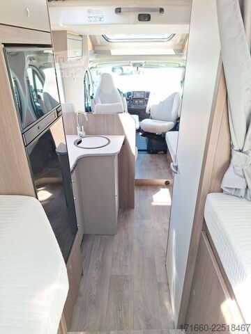 Half-integraal camper CARADO pro+ T 448 Hubbett*TV-Paket*Automatik