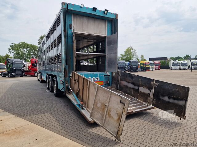  Lecitrailer Guiton livestock trailer 3 deck - Loadlift - St...