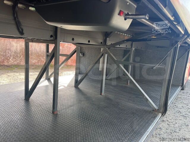 Tur aracı Irizar Scania