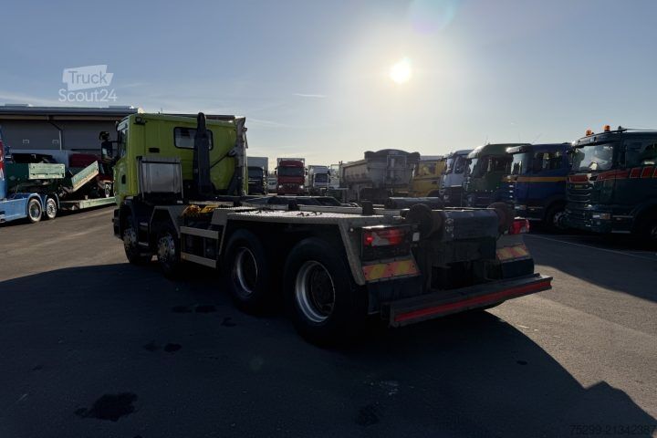 Camião porta-contentores de gancho Scania G450 CB 8x4 Trösch / Swiss-Vehicle