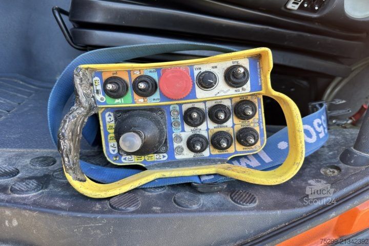 Specializētais kravas auto Mercedes-Benz Actros 3243 8x4 Trockensauger / Swiss-Vehicle