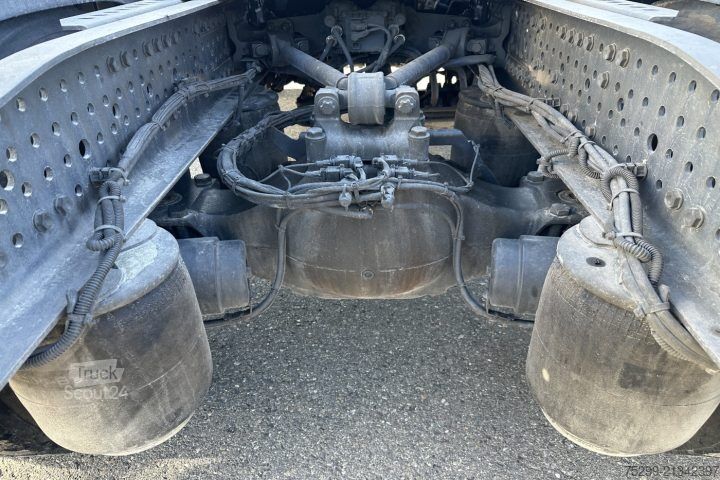 Trattore stradale standard Mercedes-Benz Arocs 1848 4x4 Kipphydraulik / Swiss-Vehicle