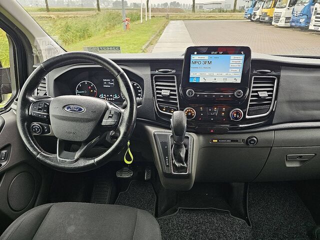 Kombi s vysokou střechou FORD TRANSIT CUSTOM Limited D.C. 2.0tdci