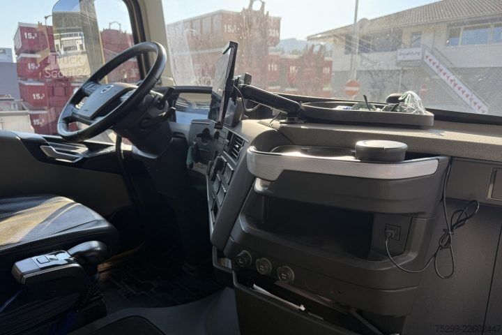 Standard trækkerunit Volvo FH Electric 6x4 / Swiss-Vehicle