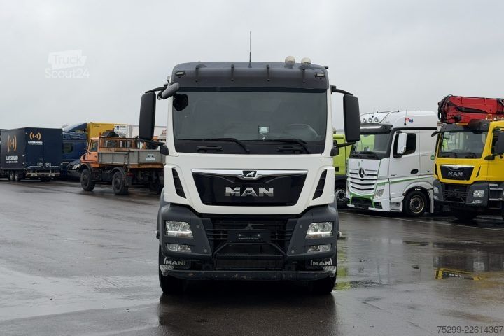 Camion benne MAN TGS 35.500 10x4 Kipper / Swiss-Vehicle