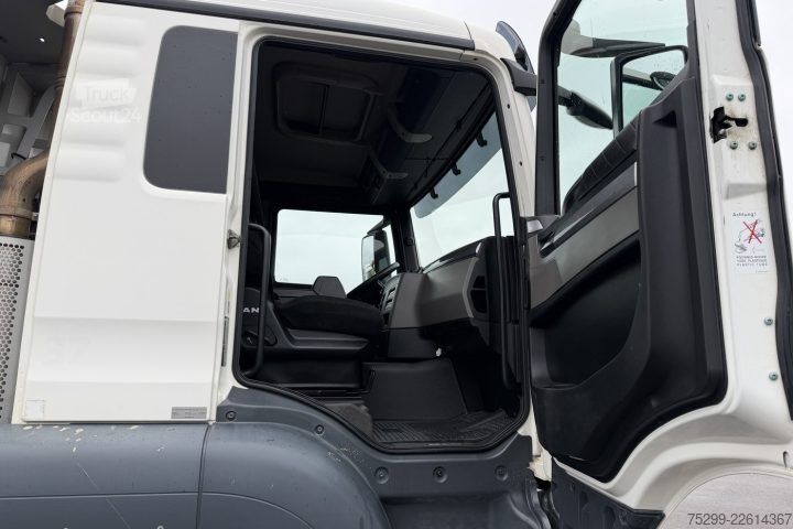 Camion benne MAN TGS 35.500 10x4 Kipper / Swiss-Vehicle