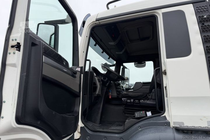 Camion benne MAN TGS 35.500 10x4 Kipper / Swiss-Vehicle