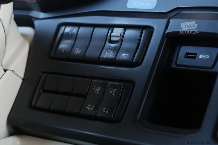 Standard-SZM Scania R580 V8 NGS 6X2/ FULL AIR/ RETARDER/ HYDRAULICS...