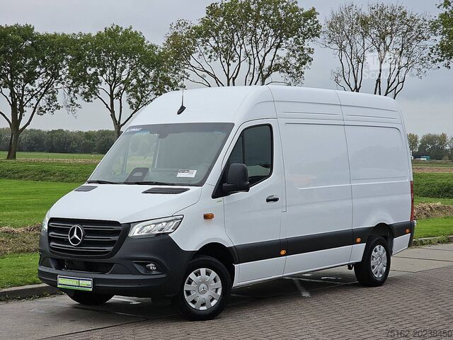 Augsta jumta universālis MERCEDES-BENZ SPRINTER 317 L2H2 LED Mbux Navi