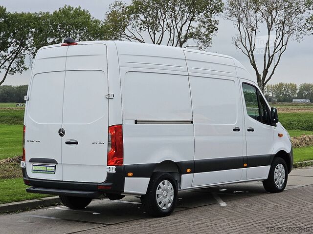 Augsta jumta universālis MERCEDES-BENZ SPRINTER 317 L2H2 LED Mbux Navi