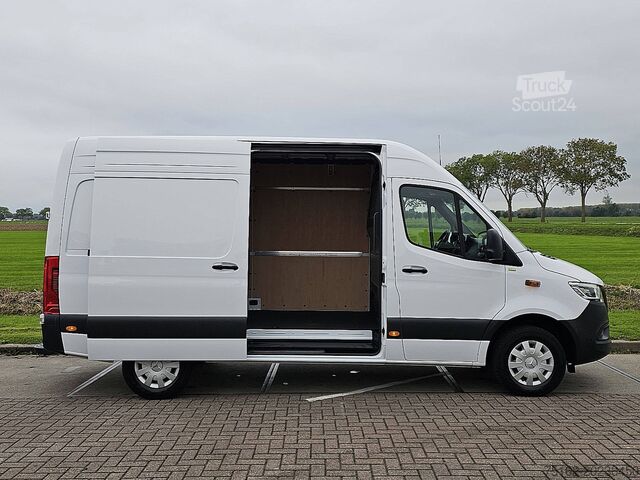 Augsta jumta universālis MERCEDES-BENZ SPRINTER 317 L2H2 LED Mbux Navi