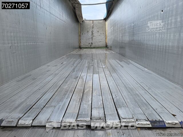 Premikanje tal Carnehl CSS/AL 3 axles 92m3 Lift Axle Door in headboard