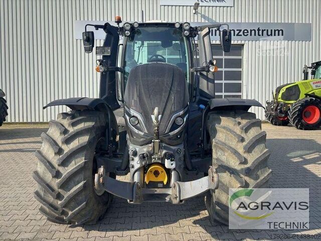 Traktors Valtra T 215 D