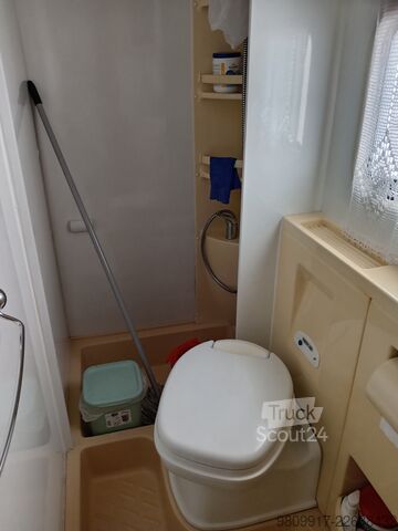 Camper semintegrato Renault 