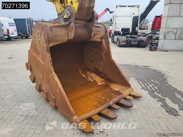 Excavator pe șenile Komatsu PC700 LC -11