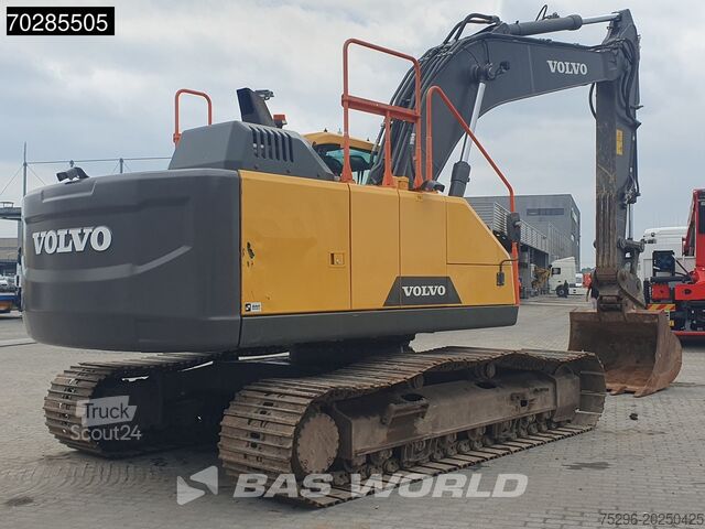 Grävmaskin med larvband Volvo EC220 E L Select