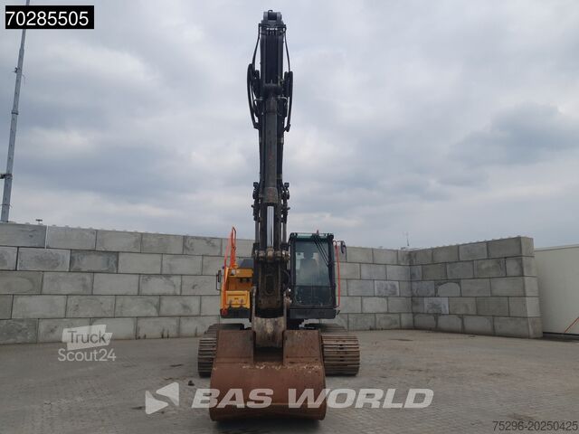 Grävmaskin med larvband Volvo EC220 E L Select