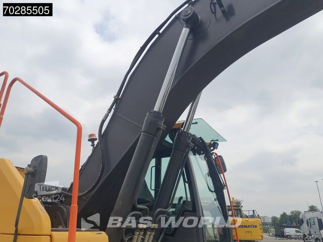 Grävmaskin med larvband Volvo EC220 E L Select