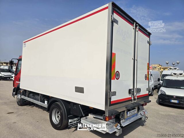 Furgone isotermico frigorifero DAF DAF LF 120-22 CELLA 5M SPONDA