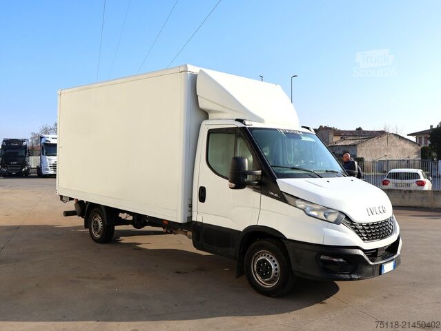 Slēgtais furgons Iveco DAILY 35-160 FURGONE + SPONDA