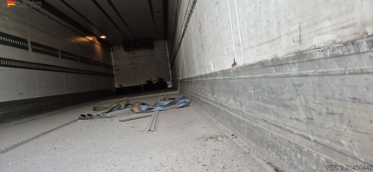 Commercial vehicle Schmitz Koffer LBW  Unfallschaden, fahrbereit