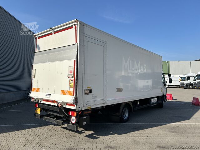 βαλίτσα DAF LF 230 FA / 12 Ton / 246 dkm / Navi / Box / Laa...