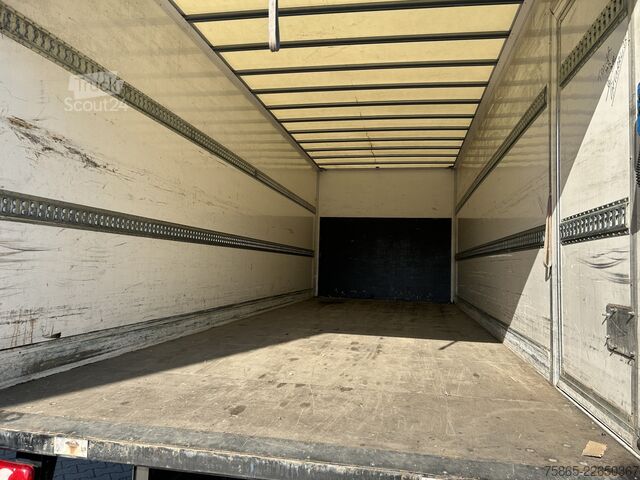 βαλίτσα DAF LF 230 FA / 12 Ton / 246 dkm / Navi / Box / Laa...