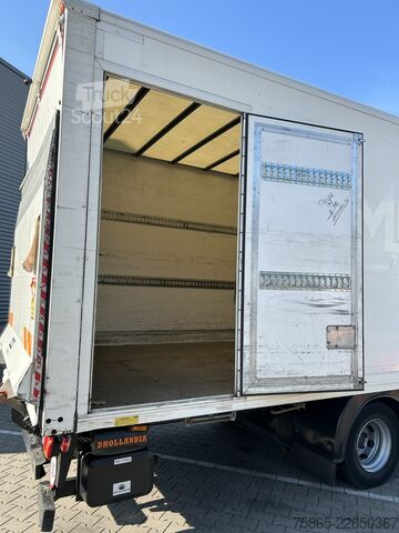 βαλίτσα DAF LF 230 FA / 12 Ton / 246 dkm / Navi / Box / Laa...