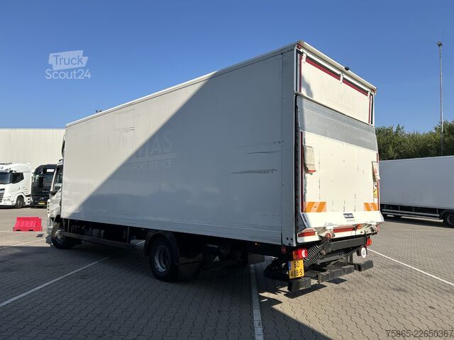 Kuffert DAF LF 230 FA / 12 Ton / 246 dkm / Navi / Box / Laa...