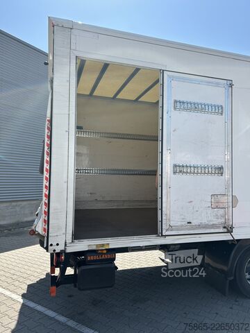 Bőrönd DAF LF 230 FA / 12 Ton / 217 dkm / Navi - Camera / ...