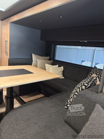 štandardný ťahač SCANIA S 590 stx motorhome
