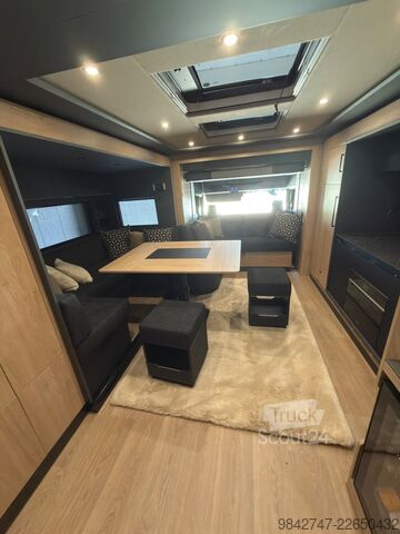 štandardný ťahač SCANIA S 590 stx motorhome