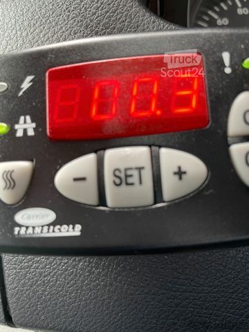 Šaldytuvo kėbulo furgonas MERCEDES-BENZ Sprinter 313 CDI Frischdienst/Carrier /AC/Autom.
