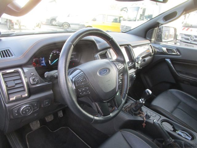 Pick-up FORD Ranger Wildtrak DOKA*KLIMA+Leder+AHK 4x4