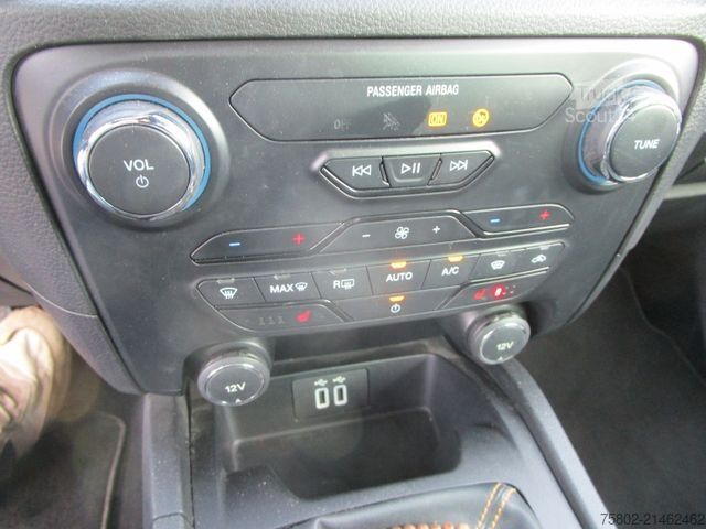 Pick-up FORD Ranger Wildtrak DOKA*KLIMA+Leder+AHK 4x4