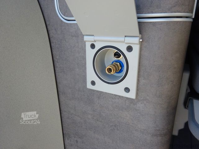 Kemperis VOLKSWAGEN California T6.1 DSG Ocean ACC Navi Aufstelldach