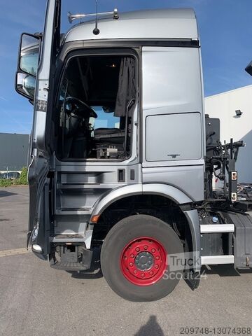 Unitate tractor standard Mercedes-Benz AROCS 2663 LK
