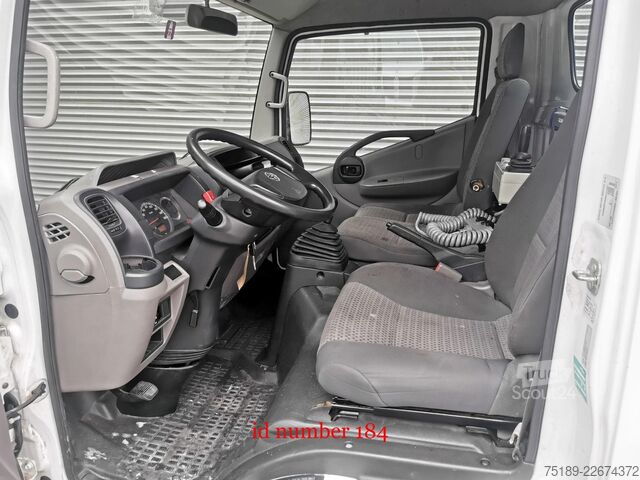 Hefplatform Nissan Cabstar Cabstar 35.13 - Weiss SF 10 - 400 KG Ca...