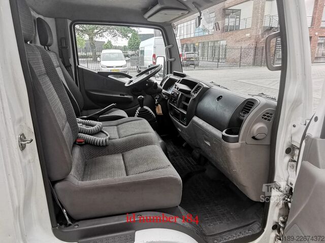 Hefplatform Nissan Cabstar Cabstar 35.13 - Weiss SF 10 - 400 KG Ca...