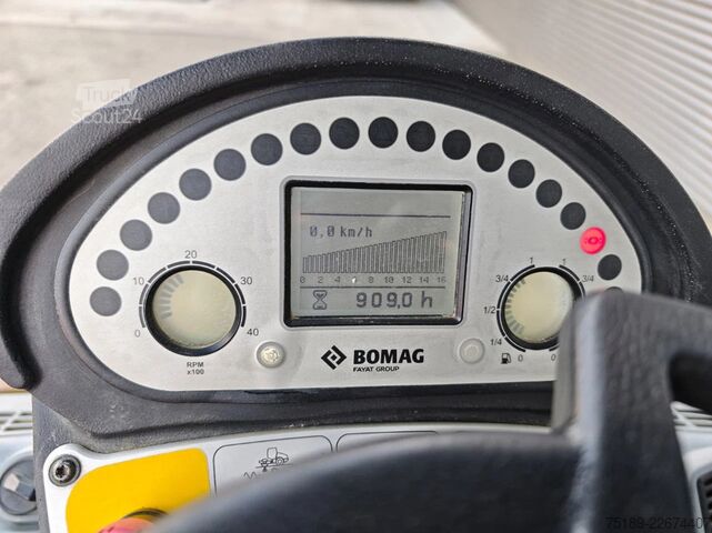 Bandenroller Bomag BW 177 D-5