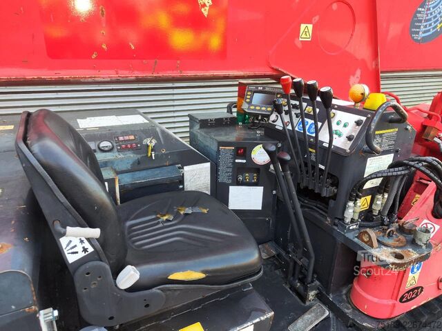 Minikraan Unic URW 506 CDE