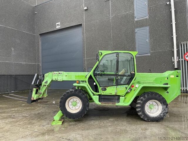 Teleszkópos rakodó Merlo P 38.14