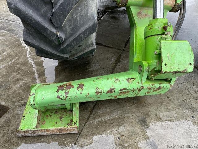 Teleszkópos rakodó Merlo P 38.14