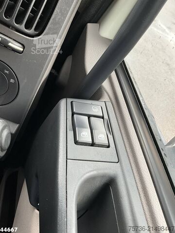 Atkritumu savākšanas transportlīdzeklis DAF FA LF 230 Euro 6 RHD Terberg 8m³ Just 67.505 Km!