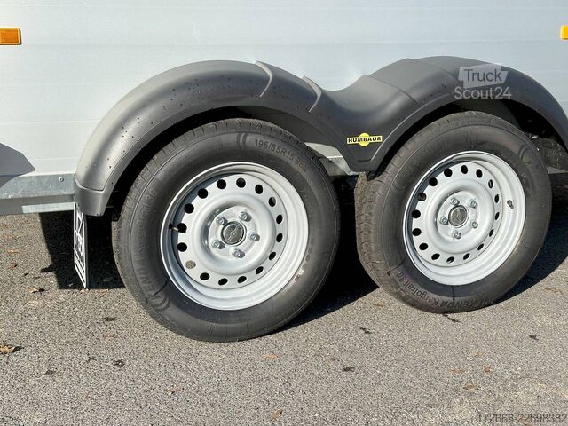 Remorque de transport de chevaux Humbaur XANTHOS 2400 | BLACK