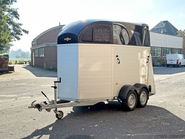 Remorque de transport de chevaux Humbaur XANTHOS 2400 | BLACK