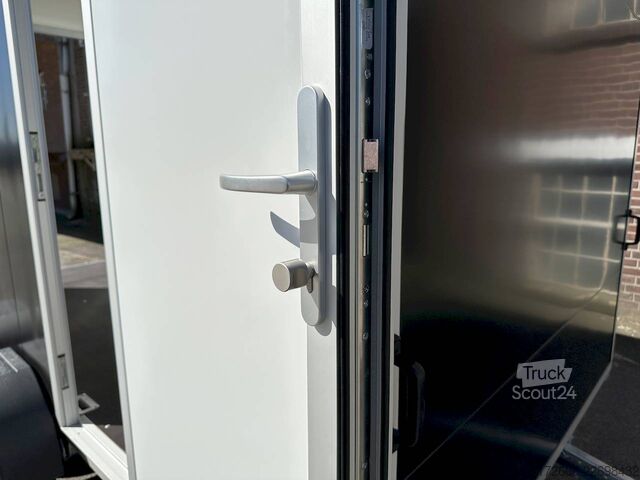  Vezeko TK C 27.40 | BLACK | RAMPE | SEITENTÜR 405X184X205CM 2700KG AERO KOFFERANHÄNGER