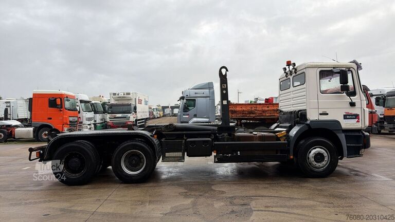 Chassis com cabina MAN 26.403 (STEEL SUSP. / LAMES / BIG AXLE / PERFEC...