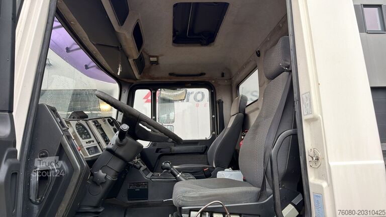 Chassis com cabina MAN 26.403 (STEEL SUSP. / LAMES / BIG AXLE / PERFEC...
