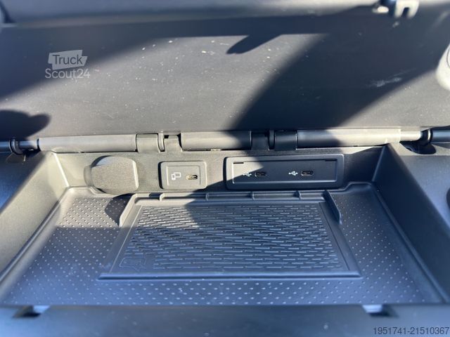 Hladilni dostavnik MERCEDES-BENZ Sprinter Tierfkühkoffer Automatik Tempomat 99tkm